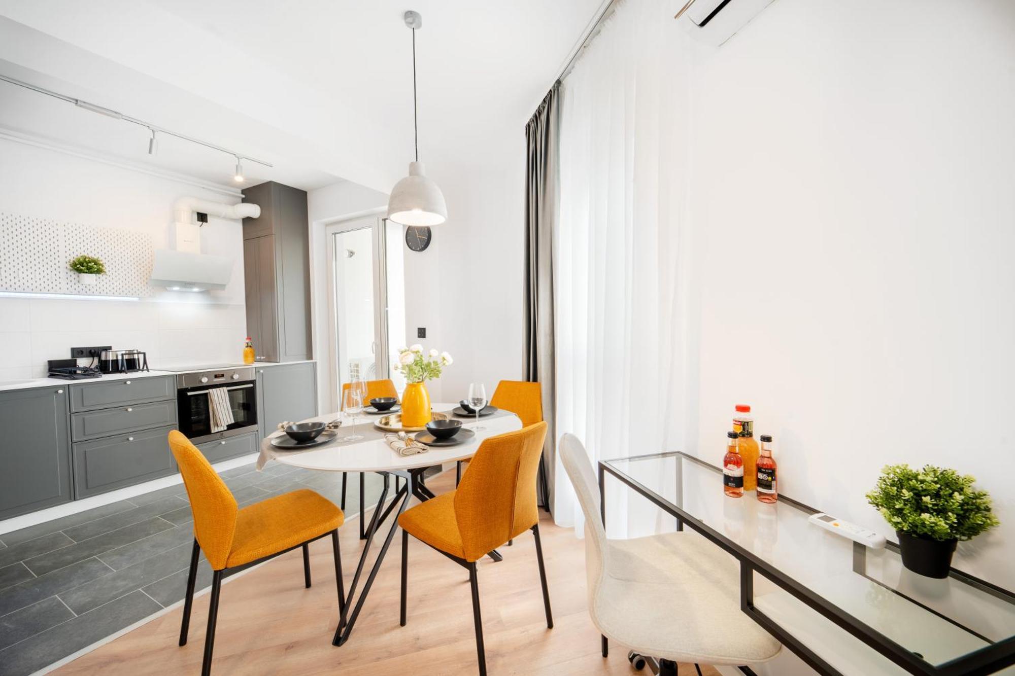 Smart Home - Gloria Apartment Avenue - By Openhouse Timisoara Exterior photo